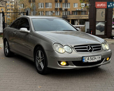 Серый Мерседес ЦЛК-Класс, объемом двигателя 1.8 л и пробегом 275 тыс. км за 6750 $, фото 1 на Automoto.ua