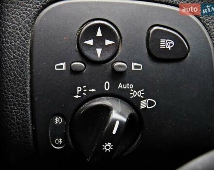 Сірий Мерседес ЦЛК-Клас, об'ємом двигуна 1.8 л та пробігом 275 тис. км за 5500 $, фото 8 на Automoto.ua