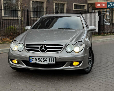 Серый Мерседес ЦЛК-Класс, объемом двигателя 1.8 л и пробегом 275 тыс. км за 6750 $, фото 4 на Automoto.ua
