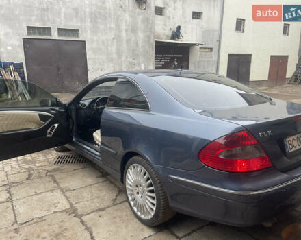 Серый Мерседес ЦЛК-Класс, объемом двигателя 2.3 л и пробегом 295 тыс. км за 9500 $, фото 6 на Automoto.ua