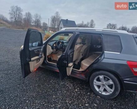 Сірий Мерседес ЦЛК-Клас, об'ємом двигуна 2.2 л та пробігом 185 тис. км за 10500 $, фото 4 на Automoto.ua