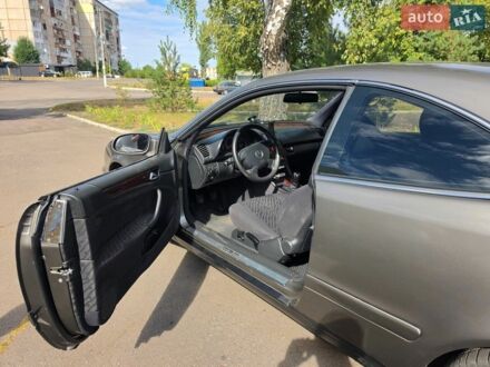 Сірий Мерседес ЦЛК-Клас, об'ємом двигуна 2.3 л та пробігом 375 тис. км за 5500 $, фото 1 на Automoto.ua