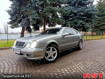 Серый Мерседес ЦЛК-Класс, объемом двигателя 2 л и пробегом 235 тыс. км за 4300 $, фото 1 на Automoto.ua