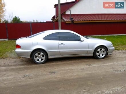 Серый Мерседес ЦЛК-Класс, объемом двигателя 2 л и пробегом 442 тыс. км за 3000 $, фото 1 на Automoto.ua