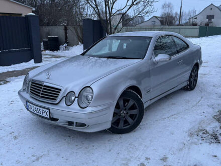 Серый Мерседес ЦЛК-Класс, объемом двигателя 2 л и пробегом 317 тыс. км за 3900 $, фото 1 на Automoto.ua