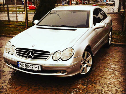 Серый Мерседес ЦЛК-Класс, объемом двигателя 2.7 л и пробегом 380 тыс. км за 5500 $, фото 1 на Automoto.ua