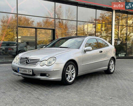 Серый Мерседес ЦЛК-Класс, объемом двигателя 1.8 л и пробегом 202 тыс. км за 5300 $, фото 1 на Automoto.ua