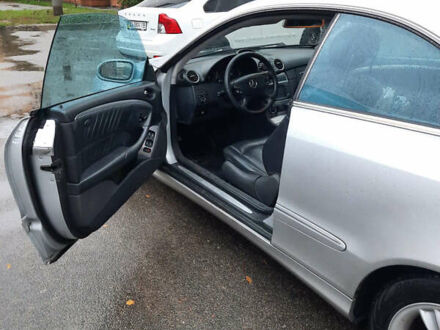 Сірий Мерседес ЦЛК-Клас, об'ємом двигуна 3.2 л та пробігом 450 тис. км за 5100 $, фото 1 на Automoto.ua