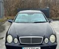 Синій Мерседес ЦЛК-Клас, об'ємом двигуна 2 л та пробігом 300 тис. км за 2500 $, фото 1 на Automoto.ua