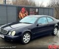 Синій Мерседес ЦЛК-Клас, об'ємом двигуна 2 л та пробігом 300 тис. км за 2500 $, фото 1 на Automoto.ua