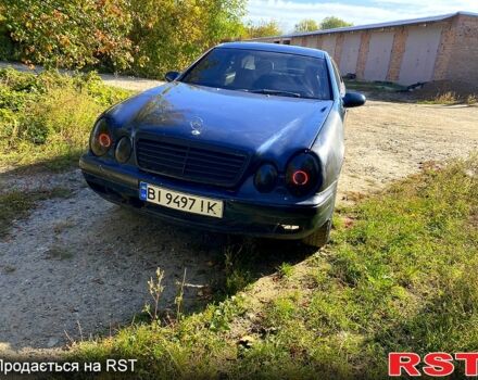 Мерседес ЦЛК-Класс 1998 в Полтаве на Automoto.ua Синий Мерседес ЦЛК-Класс, объемом двигателя 3.2 л и пробегом 370 тыс. км за 2450 $, фото 9 на Automoto.ua
