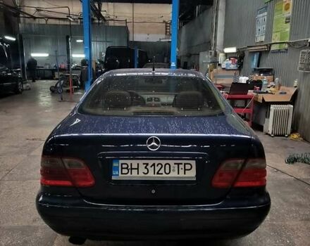 Синій Мерседес ЦЛК-Клас, об'ємом двигуна 2.3 л та пробігом 306 тис. км за 3500 $, фото 1 на Automoto.ua