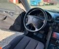 Синий Мерседес ЦЛК-Класс, объемом двигателя 2 л и пробегом 300 тыс. км за 3000 $, фото 6 на Automoto.ua