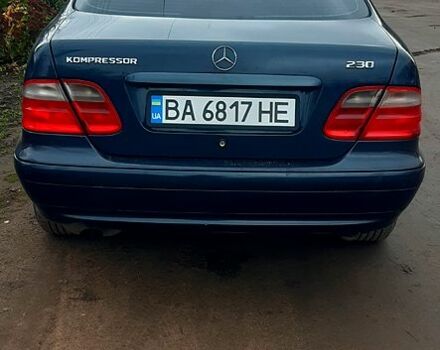 Синий Мерседес ЦЛК-Класс, объемом двигателя 2.3 л и пробегом 320 тыс. км за 4300 $, фото 4 на Automoto.ua