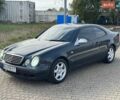 Синій Мерседес ЦЛК-Клас, об'ємом двигуна 2 л та пробігом 246 тис. км за 2550 $, фото 3 на Automoto.ua