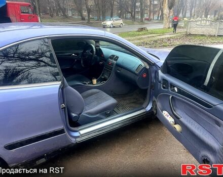 Синий Мерседес ЦЛК-Класс, объемом двигателя 2 л и пробегом 274 тыс. км за 3250 $, фото 5 на Automoto.ua