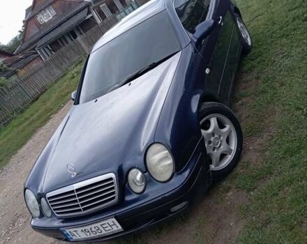 Синій Мерседес ЦЛК-Клас, об'ємом двигуна 2 л та пробігом 550 тис. км за 3999 $, фото 10 на Automoto.ua