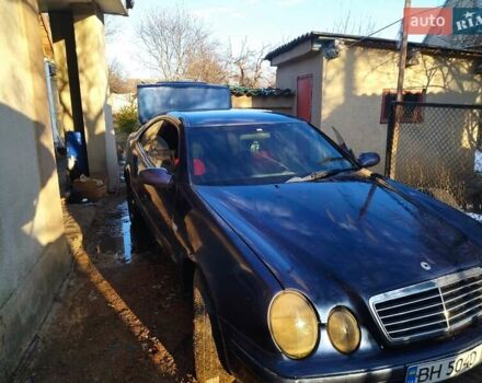Мерседес ЦЛК-Класс 1999 в Подольск (Котовск) на Automoto.ua Синий Мерседес ЦЛК-Класс, объемом двигателя 2.3 л и пробегом 360 тыс. км за 3750 $, фото 2 на Automoto.ua