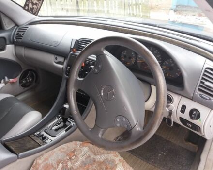 Синий Мерседес ЦЛК-Класс, объемом двигателя 3 л и пробегом 220 тыс. км за 2000 $, фото 4 на Automoto.ua