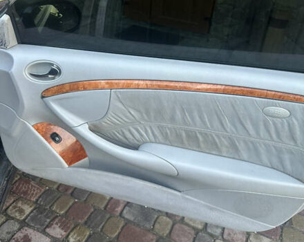 Синий Мерседес ЦЛК-Класс, объемом двигателя 2.6 л и пробегом 300 тыс. км за 6777 $, фото 8 на Automoto.ua