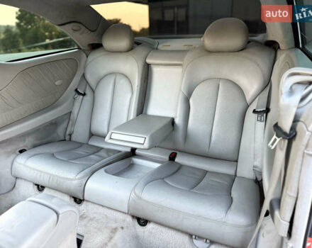 Синій Мерседес ЦЛК-Клас, об'ємом двигуна 2.6 л та пробігом 300 тис. км за 7000 $, фото 2 на Automoto.ua