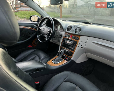 Синій Мерседес ЦЛК-Клас, об'ємом двигуна 2.6 л та пробігом 375 тис. км за 4550 $, фото 45 на Automoto.ua