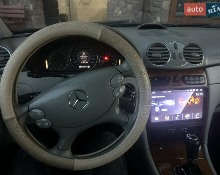 Синий Мерседес ЦЛК-Класс, объемом двигателя 2.6 л и пробегом 300 тыс. км за 6777 $, фото 13 на Automoto.ua