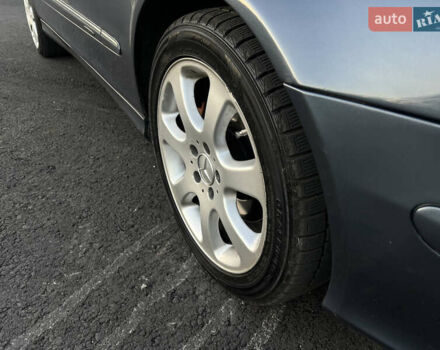 Синій Мерседес ЦЛК-Клас, об'ємом двигуна 2.6 л та пробігом 375 тис. км за 4550 $, фото 24 на Automoto.ua