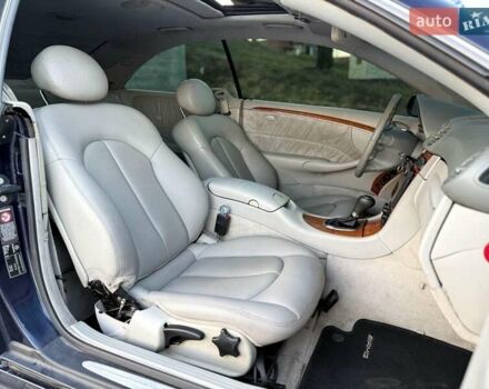 Синий Мерседес ЦЛК-Класс, объемом двигателя 2.6 л и пробегом 375 тыс. км за 6999 $, фото 10 на Automoto.ua