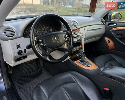 Синій Мерседес ЦЛК-Клас, об'ємом двигуна 2.6 л та пробігом 375 тис. км за 4550 $, фото 34 на Automoto.ua