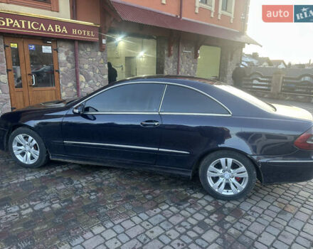 Синий Мерседес ЦЛК-Класс, объемом двигателя 2.6 л и пробегом 300 тыс. км за 6777 $, фото 2 на Automoto.ua