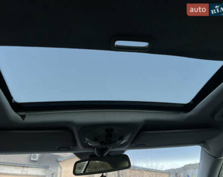 Синій Мерседес ЦЛК-Клас, об'ємом двигуна 2.6 л та пробігом 375 тис. км за 4550 $, фото 38 на Automoto.ua