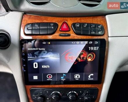 Синий Мерседес ЦЛК-Класс, объемом двигателя 2.6 л и пробегом 375 тыс. км за 6999 $, фото 7 на Automoto.ua