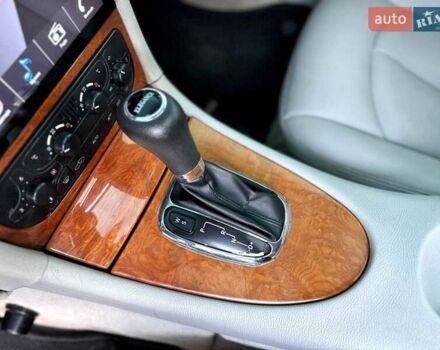 Синий Мерседес ЦЛК-Класс, объемом двигателя 2.6 л и пробегом 375 тыс. км за 6999 $, фото 5 на Automoto.ua