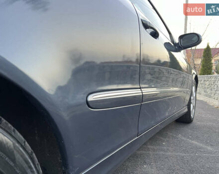Синій Мерседес ЦЛК-Клас, об'ємом двигуна 2.6 л та пробігом 375 тис. км за 4550 $, фото 61 на Automoto.ua