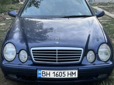 Синій Мерседес ЦЛК-Клас, об'ємом двигуна 2 л та пробігом 247 тис. км за 4500 $, фото 1 на Automoto.ua