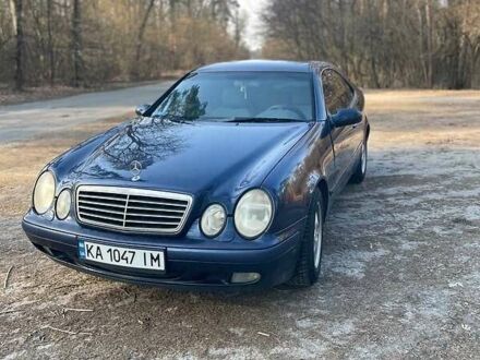 Мерседес ЦЛК-Класс 1998 в Киеве на Automoto.ua Синий Мерседес ЦЛК-Класс, объемом двигателя 2.3 л и пробегом 265 тыс. км за 3600 $, фото 1 на Automoto.ua
