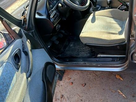 Синій Мерседес ЦЛК-Клас, об'ємом двигуна 2 л та пробігом 274 тис. км за 3250 $, фото 1 на Automoto.ua