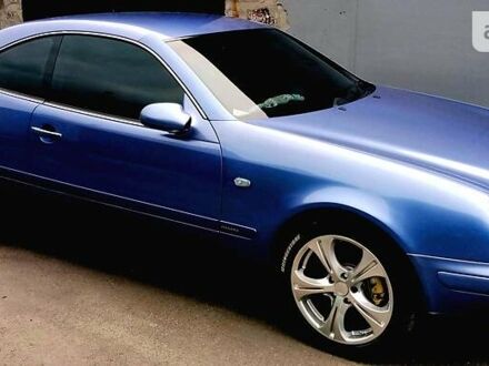 Синий Мерседес ЦЛК-Класс, объемом двигателя 3.2 л и пробегом 350 тыс. км за 5164 $, фото 1 на Automoto.ua