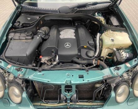 Зеленый Мерседес ЦЛК-Класс, объемом двигателя 3.2 л и пробегом 275 тыс. км за 5850 $, фото 8 на Automoto.ua