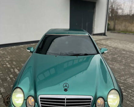 Зелений Мерседес ЦЛК-Клас, об'ємом двигуна 2 л та пробігом 250 тис. км за 2850 $, фото 2 на Automoto.ua