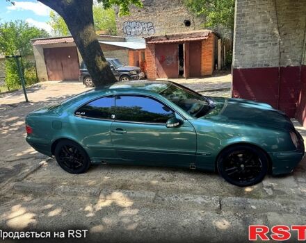 Зеленый Мерседес ЦЛК-Класс, объемом двигателя 2 л и пробегом 250 тыс. км за 3500 $, фото 4 на Automoto.ua