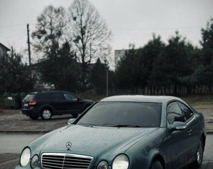 Зелений Мерседес ЦЛК-Клас, об'ємом двигуна 2 л та пробігом 250 тис. км за 3350 $, фото 2 на Automoto.ua