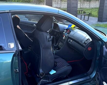 Зелений Мерседес ЦЛК-Клас, об'ємом двигуна 2 л та пробігом 250 тис. км за 3500 $, фото 6 на Automoto.ua