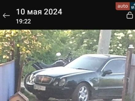 Мерседес ЦЛК-Класс 1997 в Кривом Роге на Automoto.ua Зеленый Мерседес ЦЛК-Класс, объемом двигателя 2 л и пробегом 420 тыс. км за 3300 $, фото 1 на Automoto.ua