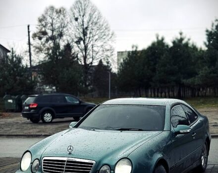 Зеленый Мерседес ЦЛК-Класс, объемом двигателя 2 л и пробегом 250 тыс. км за 3500 $, фото 1 на Automoto.ua