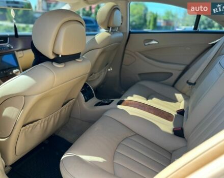 Белый Мерседес ЦЛС-Класс, объемом двигателя 3.5 л и пробегом 287 тыс. км за 11350 $, фото 23 на Automoto.ua