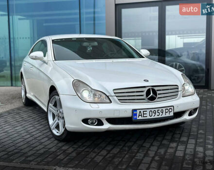 Белый Мерседес ЦЛС-Класс, объемом двигателя 3.5 л и пробегом 140 тыс. км за 10900 $, фото 4 на Automoto.ua