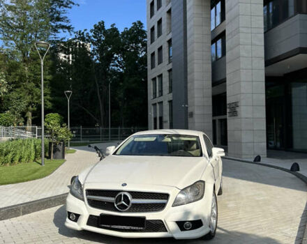 Белый Мерседес ЦЛС-Класс, объемом двигателя 3.5 л и пробегом 113 тыс. км за 24500 $, фото 2 на Automoto.ua