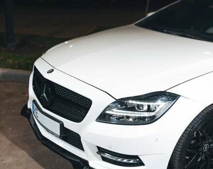 Белый Мерседес ЦЛС-Класс, объемом двигателя 4.66 л и пробегом 70 тыс. км за 23900 $, фото 2 на Automoto.ua